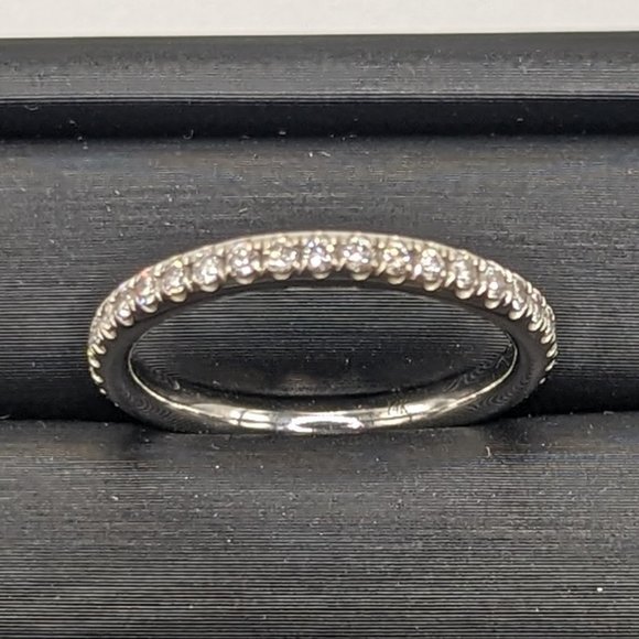 14kt White Gold Eternity Band 1.0 Ctw Finger Size 7.25 - Picture 2 of 4